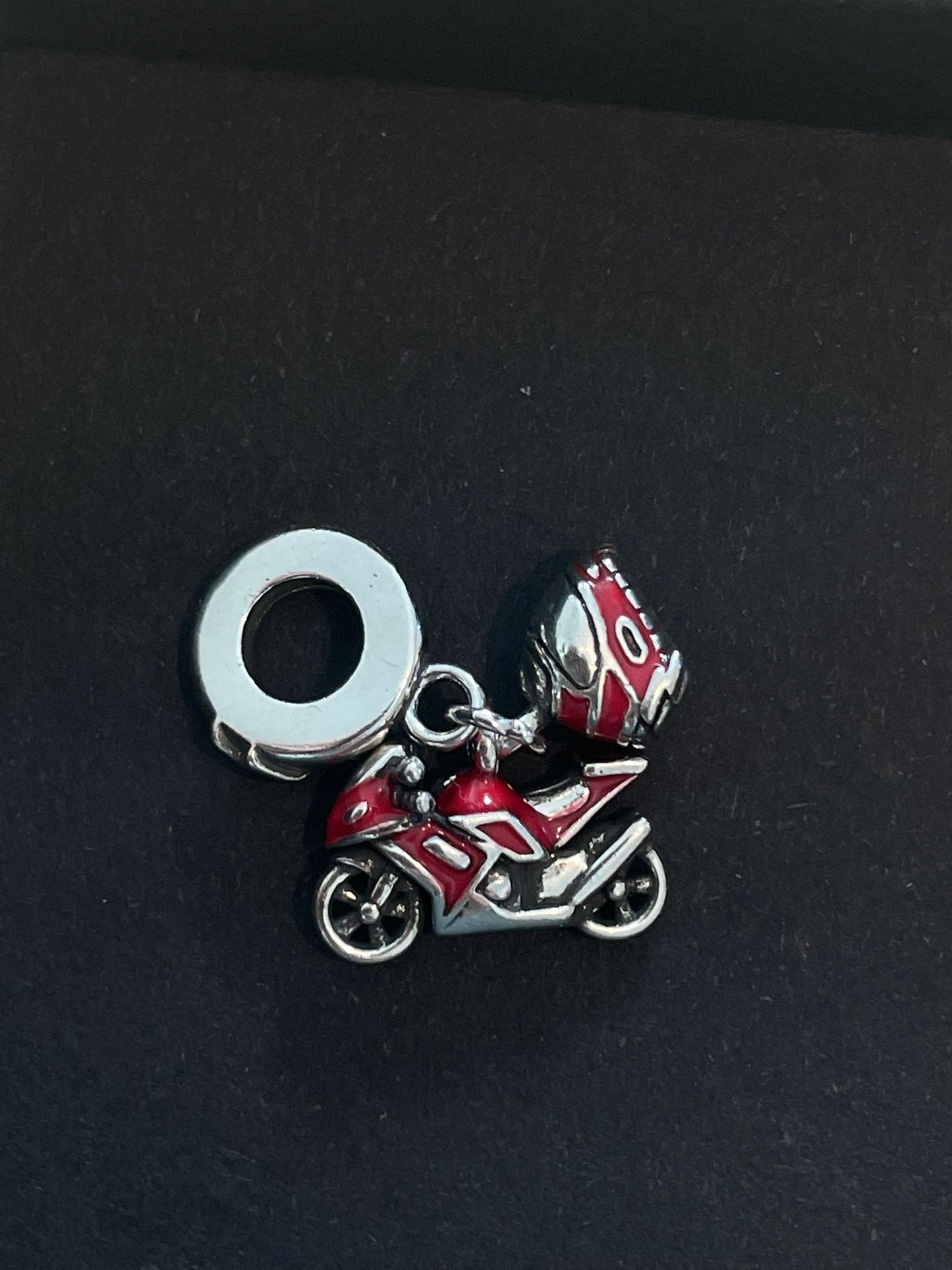 P3 - Pendente Mota e Capacete