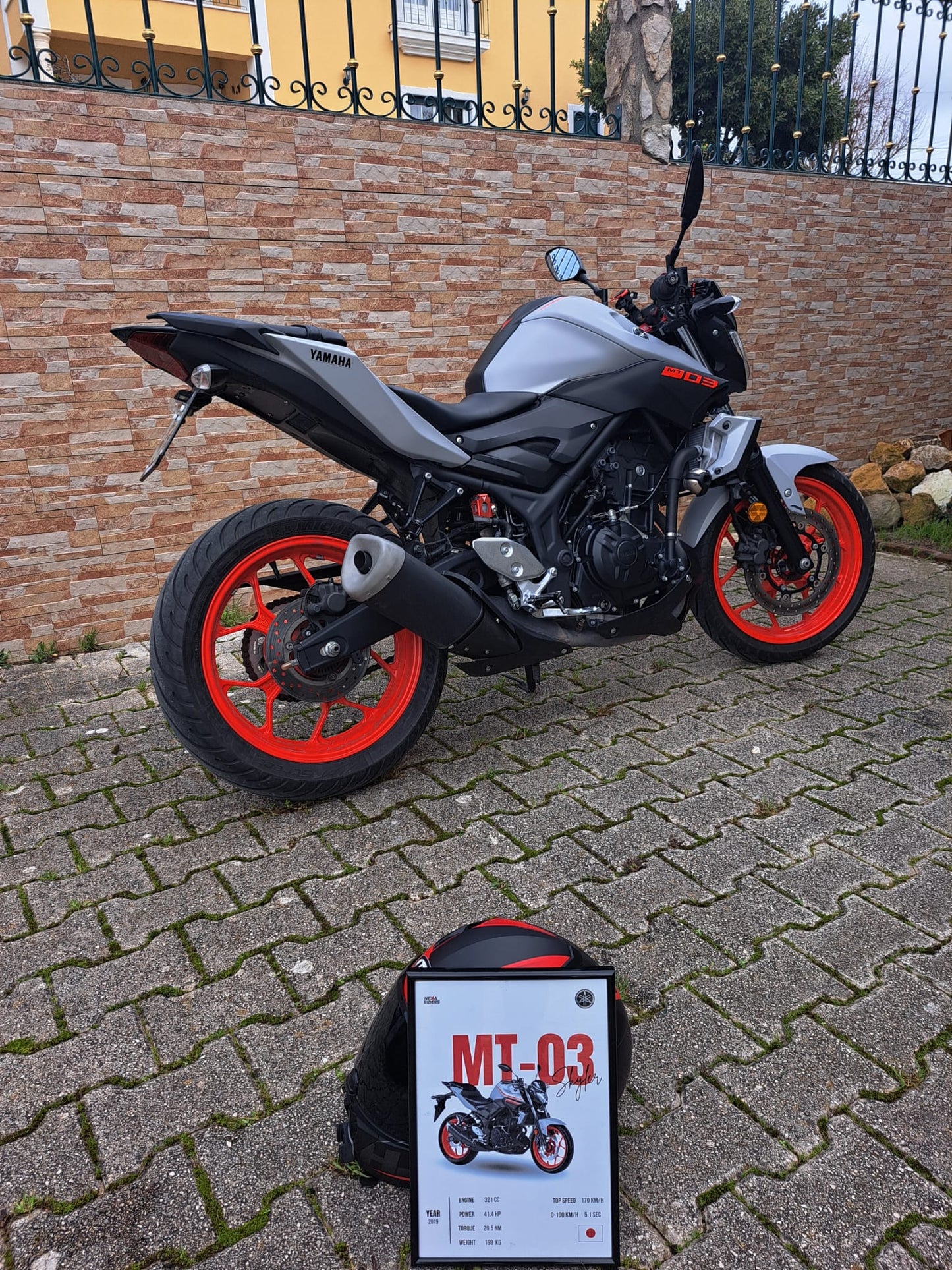 Da tua mota ao teu quadro
